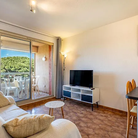 Apartment Les Regates-7 By Interhome Hyères